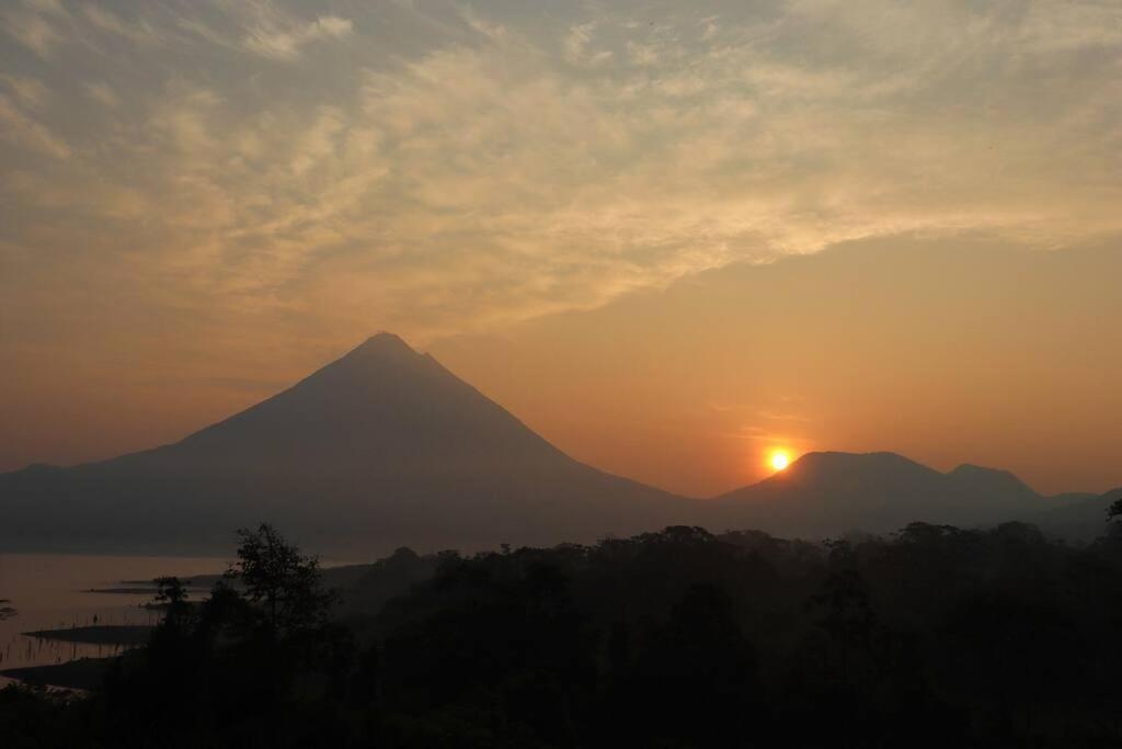 Love House Arenal-Volcano & Lake Views Villa La Fortuna Exterior photo